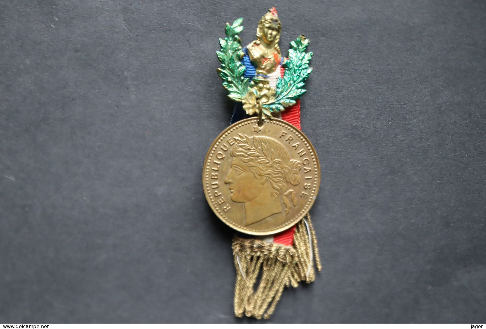 Médaille Cavalcade De St LEU D'ESSERENT 2 Avril 1905 - Other & Unclassified