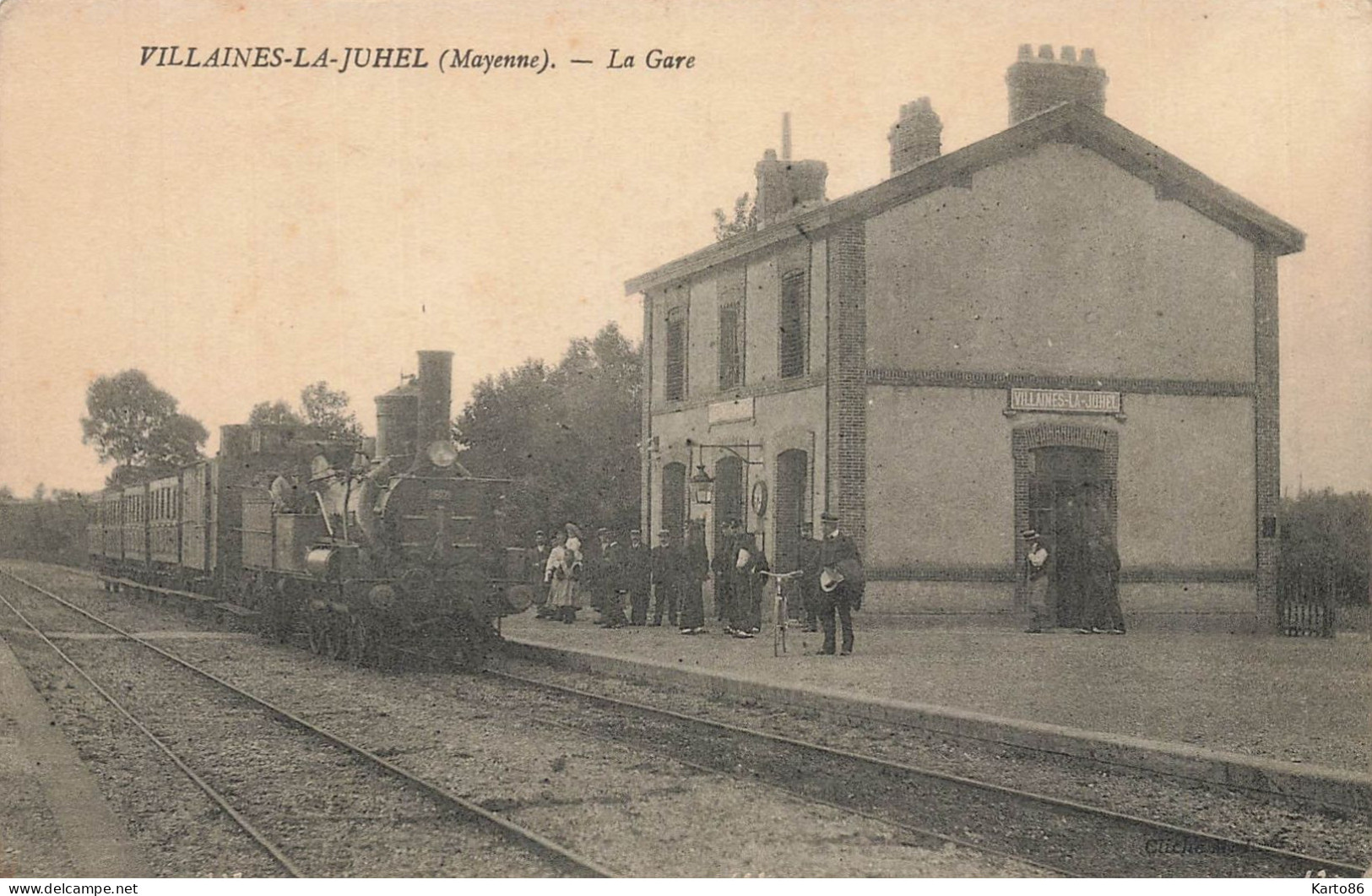 Villaines La Juhel * La Gare * Train Locomotive Machine * Ligne Chemin De Fer Mayenne - Villaines La Juhel