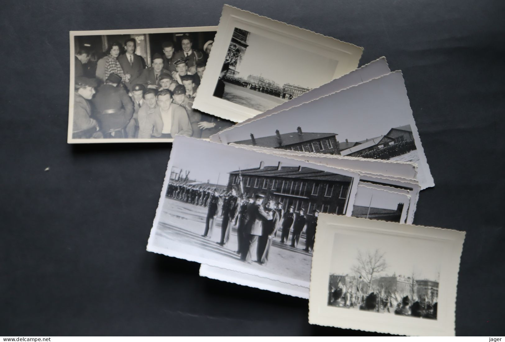 Lot De Photos Vers 1950 1960 Prise D'armes Régiment D'Infanterie Coloniale - Guerre, Militaire