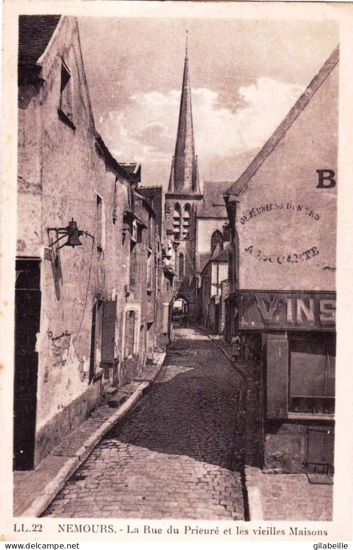 77 - Seine Et Marne -  NEMOURS -  La Rue Du Prieuré Et Les Vieilles Maisons - Nemours