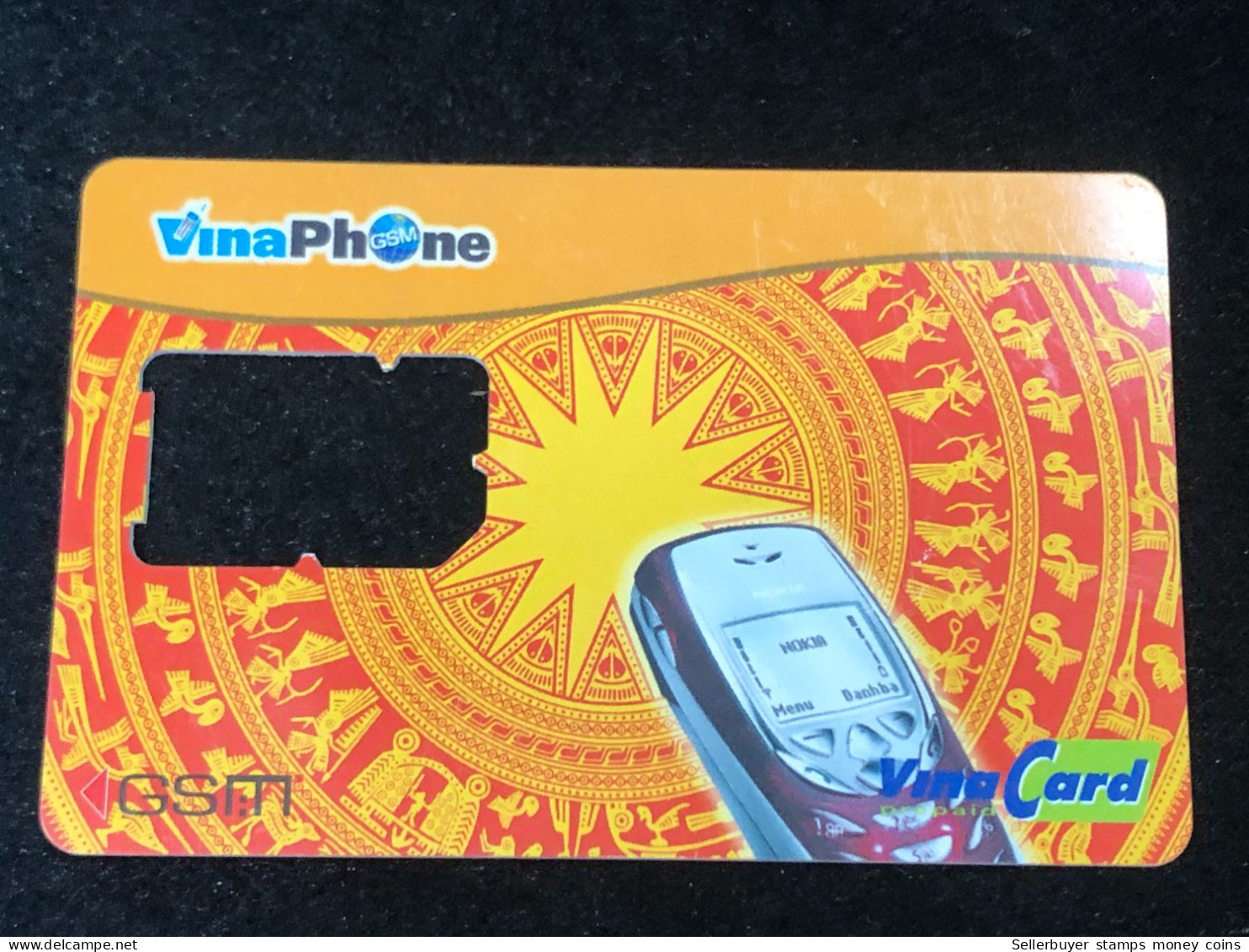 Vietnam This Is A Vietnamese Cardphone Card From 2001 And 2005(mobi Card)-1pcs - Viêt-Nam