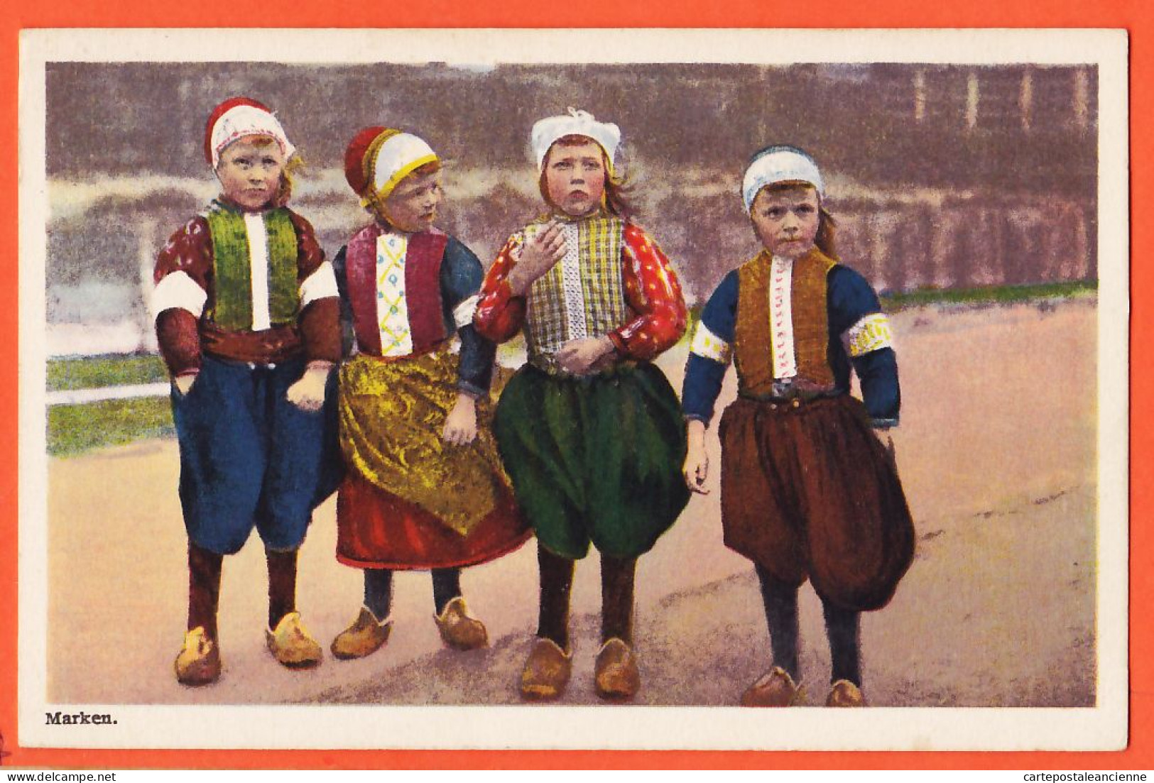 05024 ● MARKEN Noord-Holland Groep Meisjes Traditionele Klederdracht Groupe De Fillettes Costume Traditionnel N°5057 - Marken