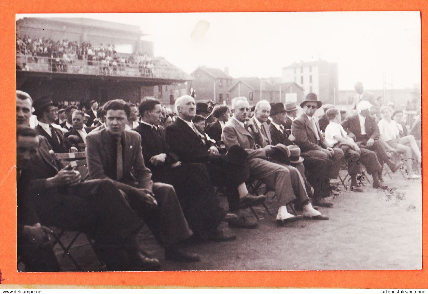 05486 / ♥ (•◡•) Rare MALAKOFF Carte-Photo 8/11 Officiels à Identifier Fête Sportive Stade Municipal Stadium 1940s - Malakoff