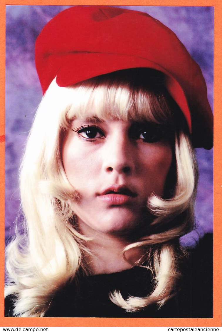 05233 ● SYLVIE VARTAN 1968 Beret Rouge Période Comme Un Garçon Photographie Sur Papier Fujifilm 10x15cm - Chanteurs & Musiciens
