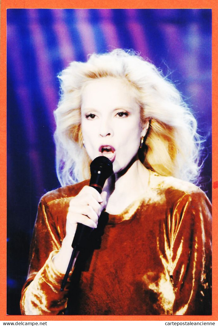 05235 ● SYLVIE VARTAN En Concert 1985s Photographie Sur Papier Fujifilm 10x15cm - Sänger Und Musikanten