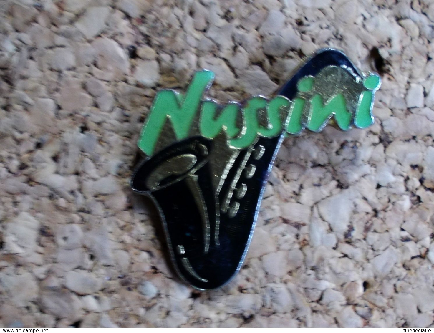 Pin's - Saxophone Nusini - Musique