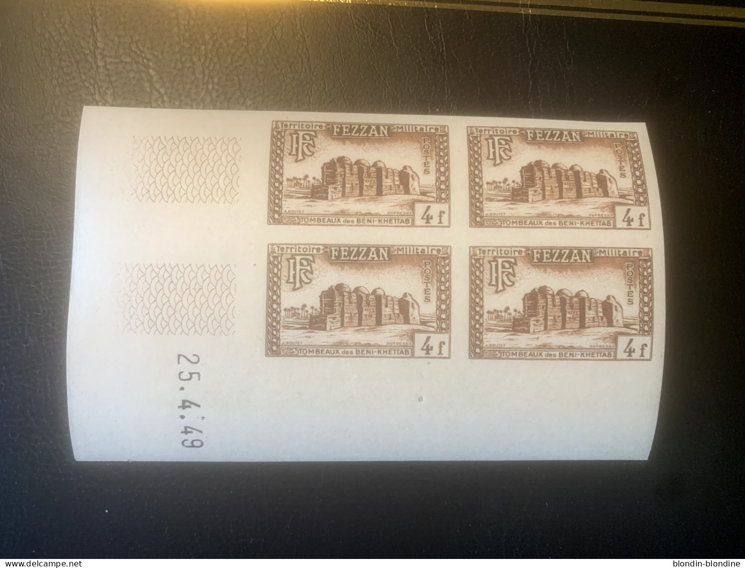 FEZZAN YT 45 NEUF** TB BLOC NON DENTELE COIN DATÉ - Unused Stamps