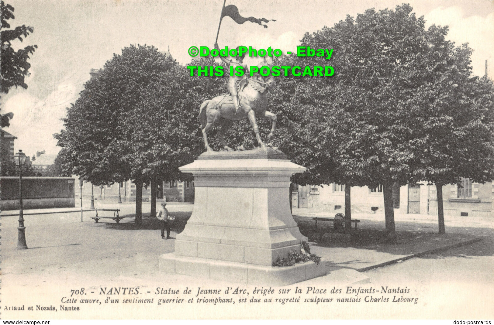 R455930 708. Nantes. Statue De Jeanne DArc Erigee Sur La Place Des Enfants Nanta - Welt