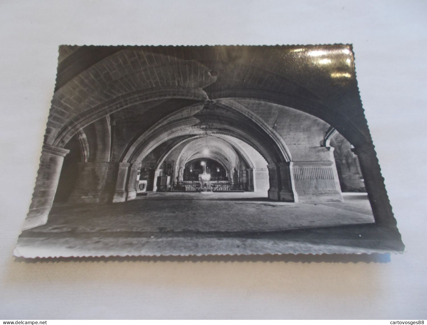 EGLISE ABBATIALE DE SAINT GILLES ( 30 Gard )  INTERIEUR  SOUS LES VOUTES - Saint-Gilles