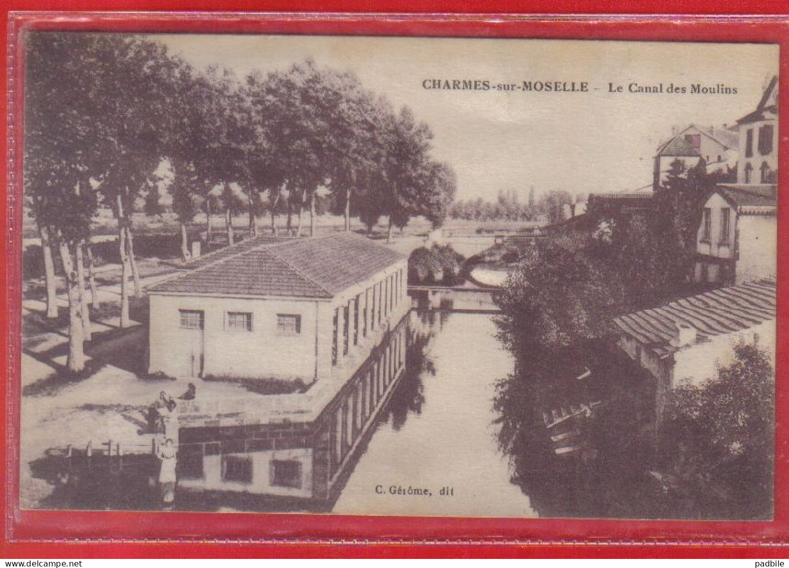 Carte Postale 88. Charmes-sur-Moselle  Canal Des Moulins  Très Beau Plan - Charmes