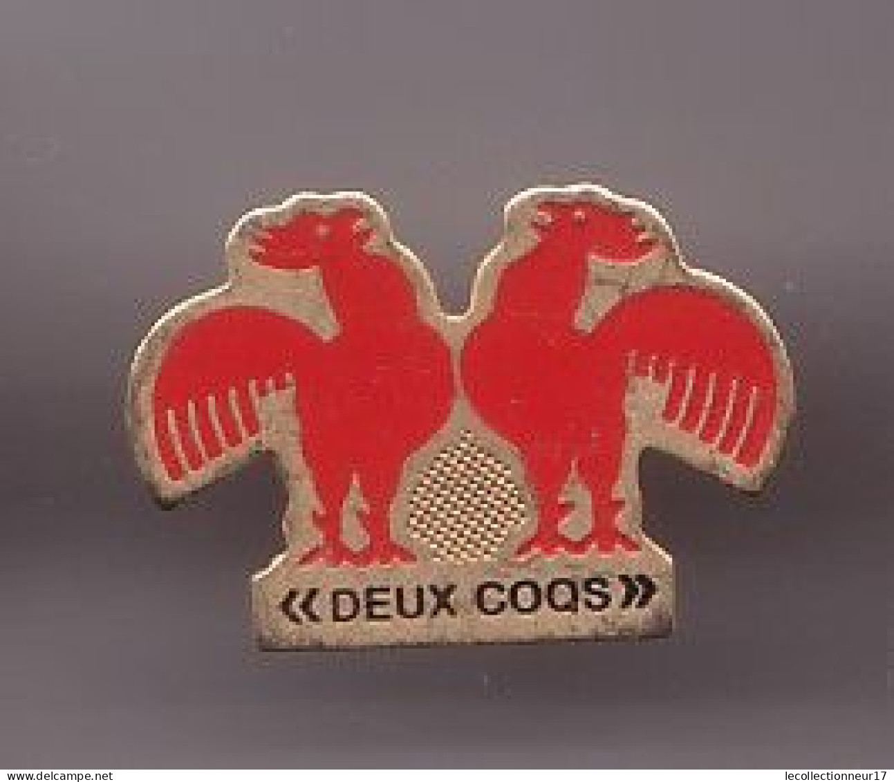 Pin's Deux Coqs Réf 663 - Animaux