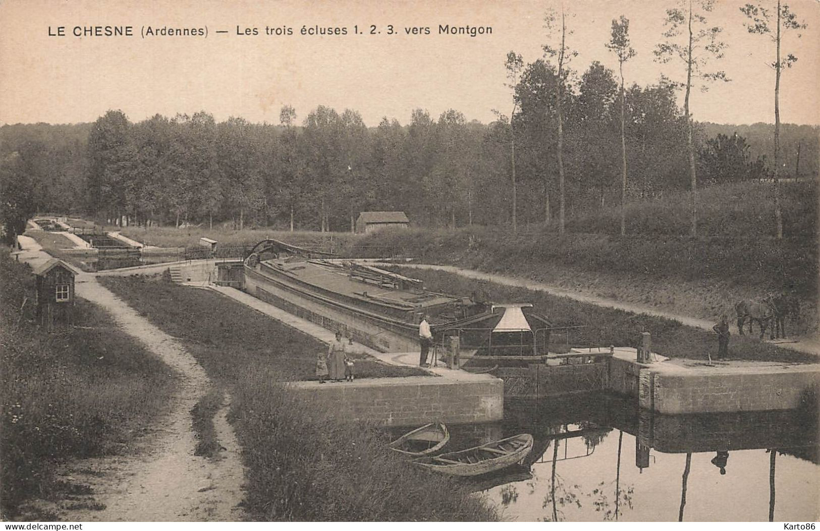 Le Chesne * Péniche Batellerie , Les Trois écluse 1. 2. 3. Vers Montgon * éclusier Barge Chaland Péniches Villageois - Le Chesne