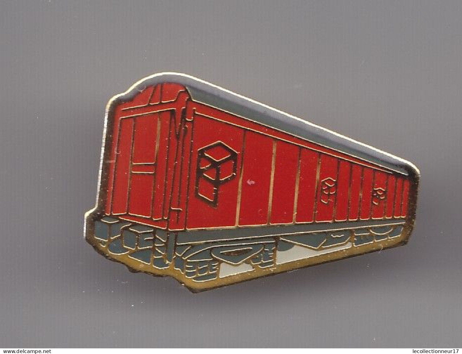 Pin's Train Wagon  Réf 6760 - Transportation