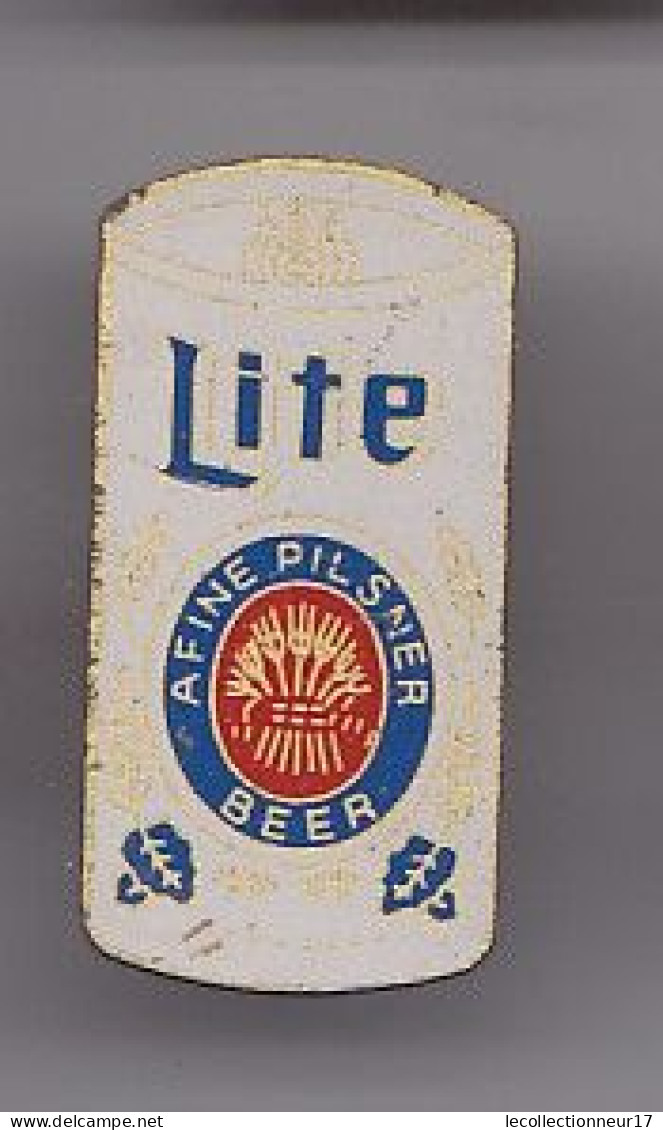 Pin's Canette De Bière Lite Afine Pilsner Réf 2454 - Beverages