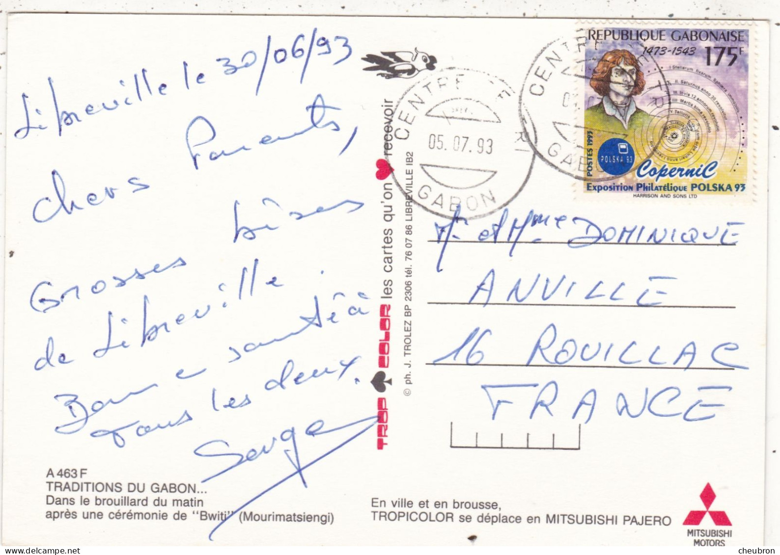 GABON. LIBREVILLE (ENVOYE DE). DANS LE BROUILLARD DU MATIN APRES UNE CEREMONIE DE "BWITI .ANNEE 1993+ TEXTE + TIMBRE - Gabon