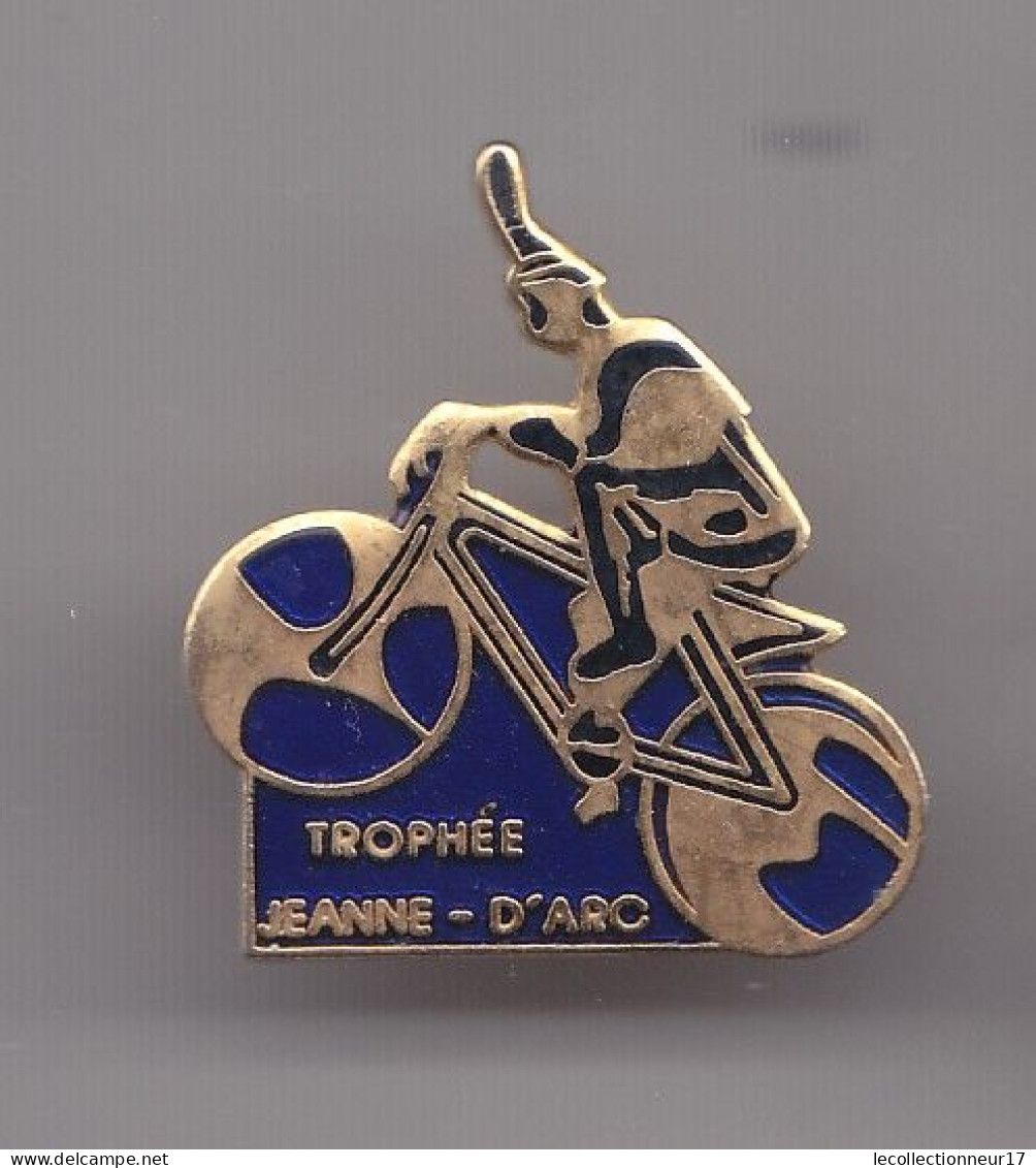 Pin's Cyclisme Vélo VTT Trophée Jeanne D' Arc  Réf 8041 - Cycling