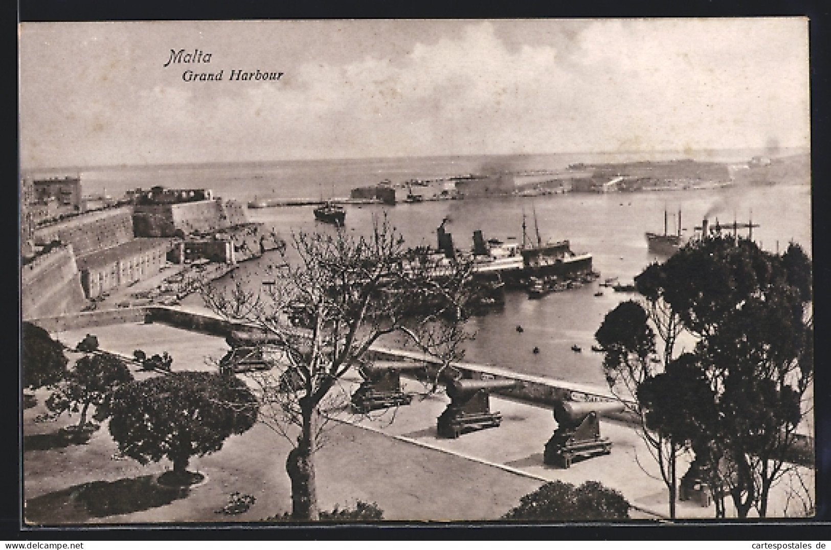 AK Malta, Ships At Grand Harbour  - Malte