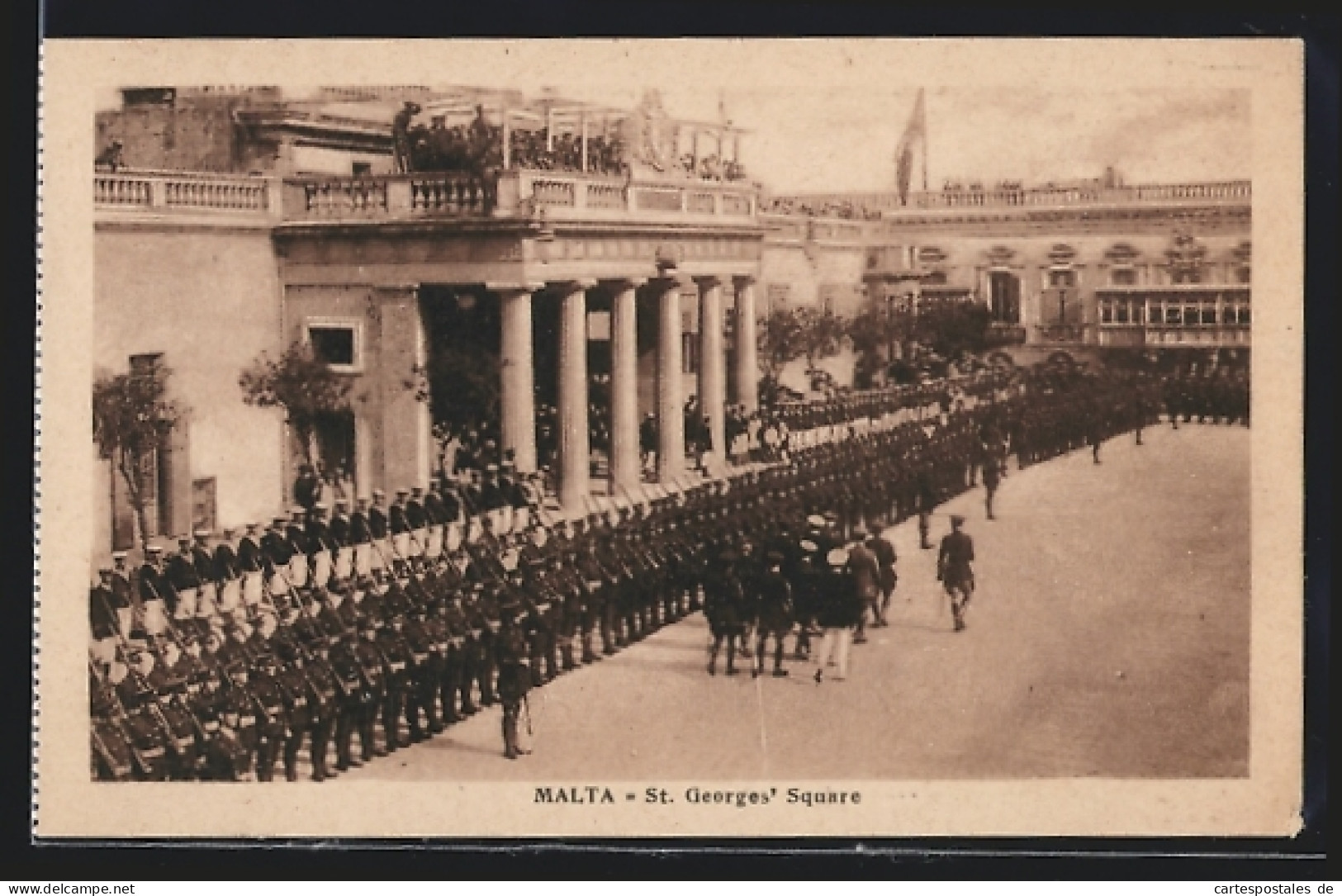 AK Malta, Soldaten Am St. Georges` Square  - Malta