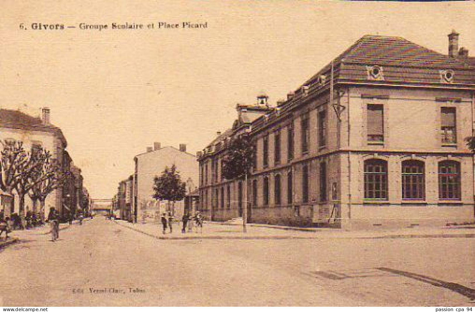 S20-037 Givors - Groupe Scolaire Et Place Picard - Givors