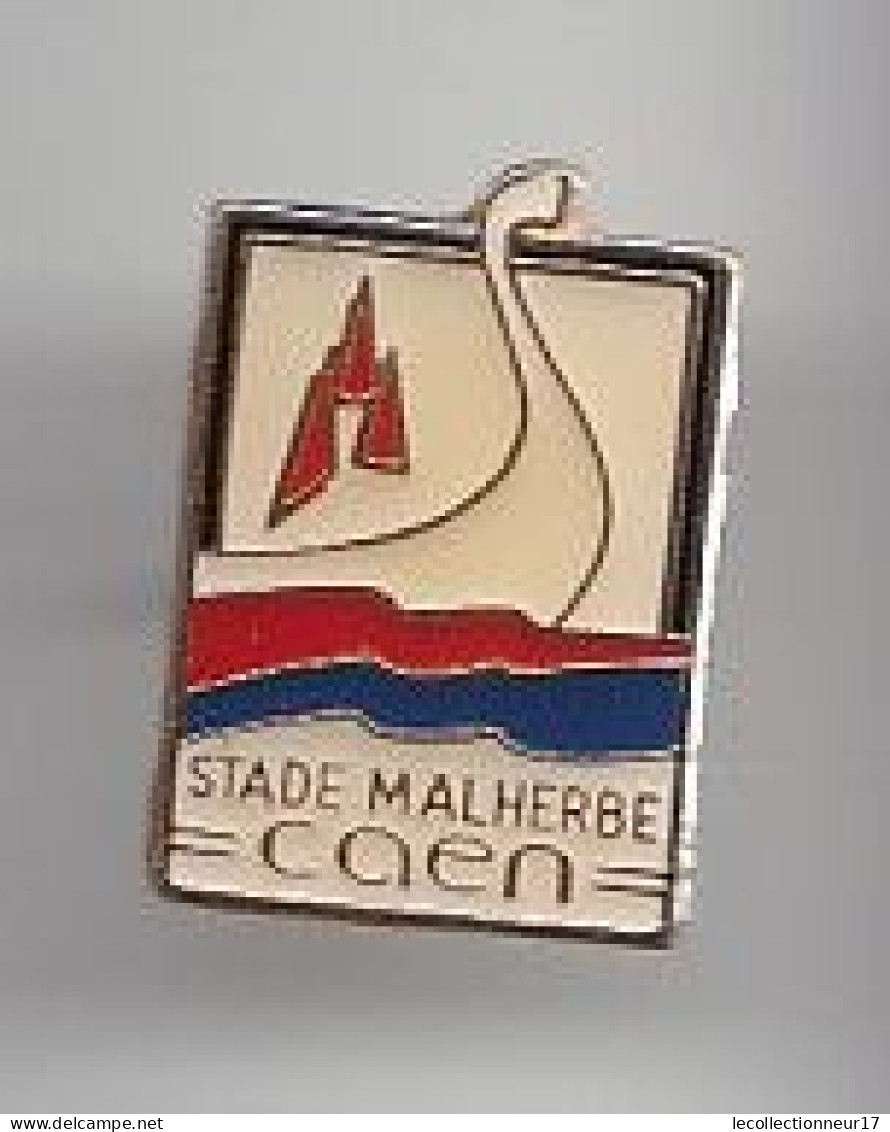 Pin's Stade Malherbe à Caen Dpt 14 Drakkar Réf  1893 - Villes