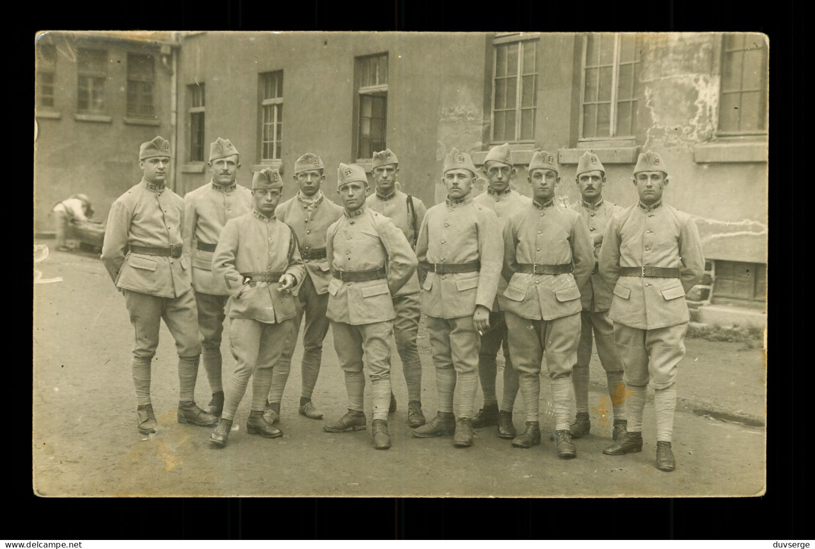 Carte Photo Militaire Avec Soldats Français Du 23eme Regiment Coblence Allemagne 02 06 1925 ( Format 9cm X 14cm ) - Regiments