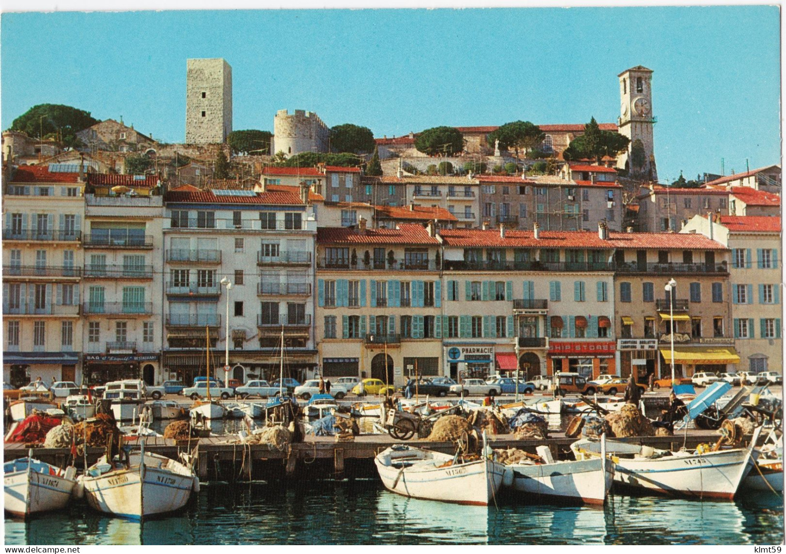 Cannes - Le Vieux Port Et Le Suquet - Cannes