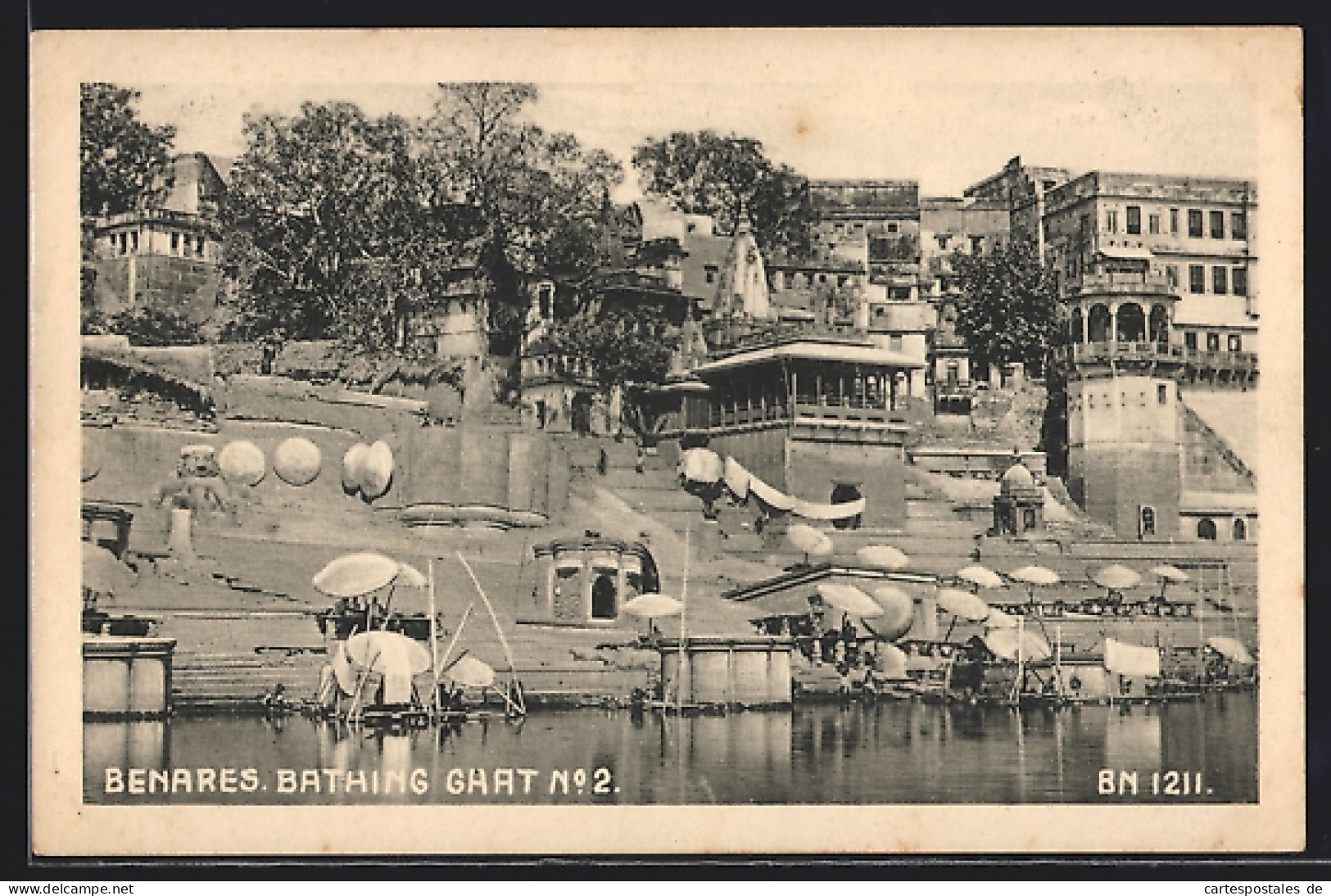 AK Benares, Bathing Ghat, Badestelle  - Inde
