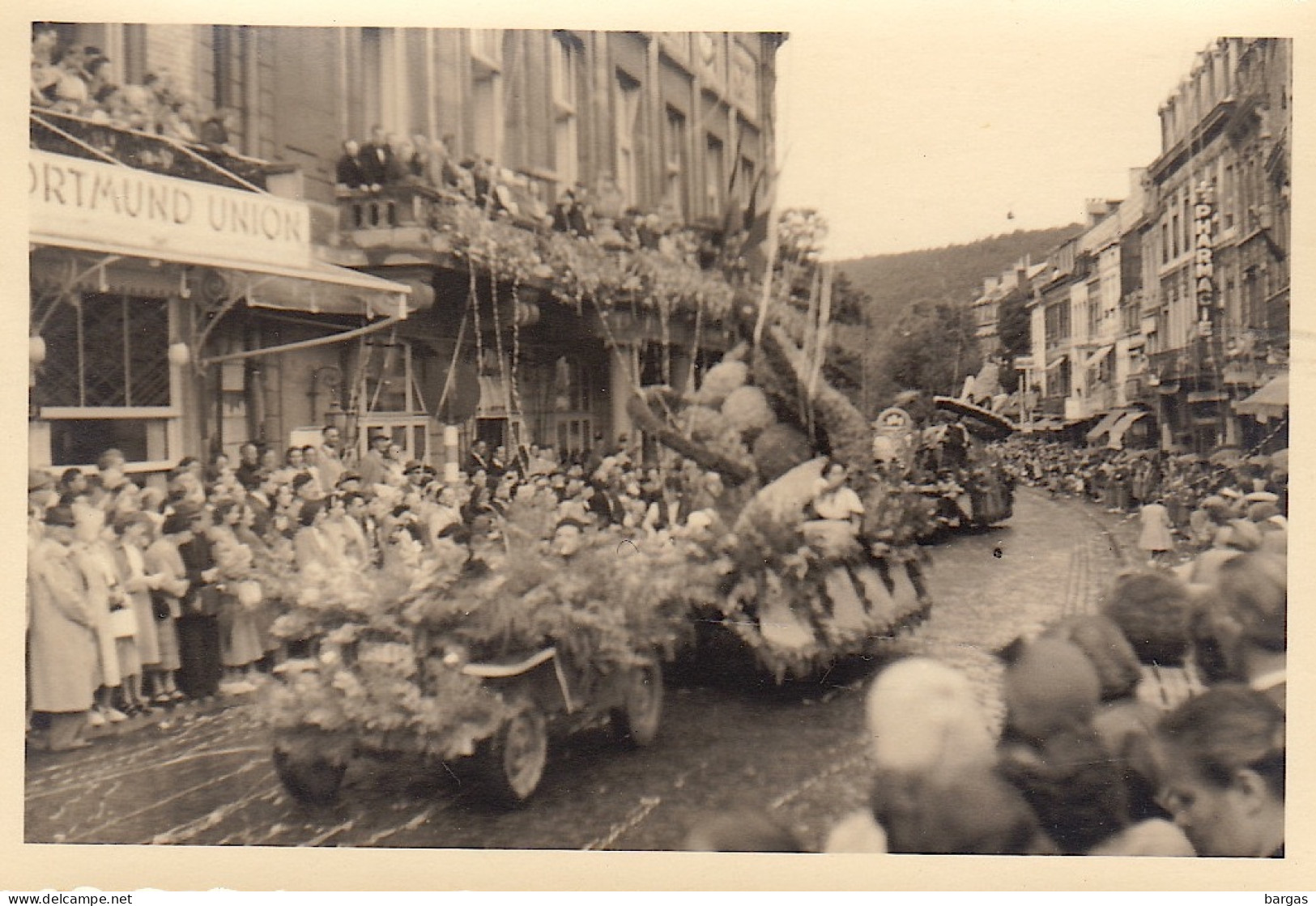 Photo Du Corso Fleuri Bataille De Fleurs De SPA Belgique - Europa