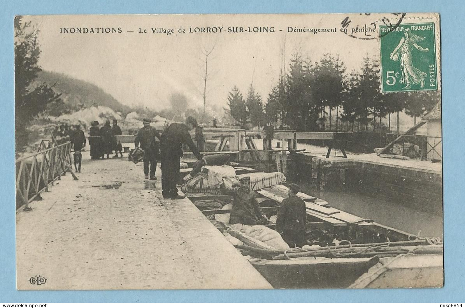 0364   CPA  Le Village De LORROY-SUR-LOING  (Seine Et Marne)  INONDATIONS - Déménagement En Péniche  +++++ - Other & Unclassified