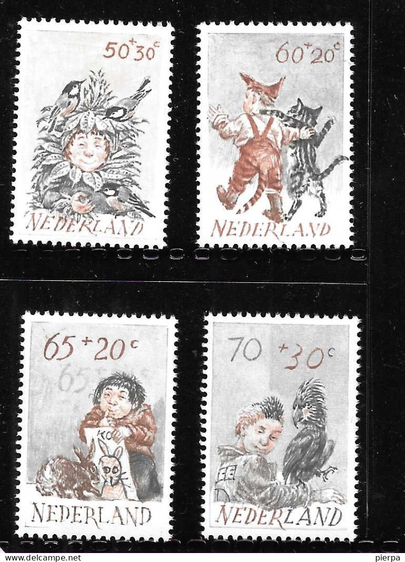 OLANDA - 1982 -PRO INFANZIA - SERIE 4 VALORI - NUOVA MNH ** (YVERT 1193\6 - MICHEL 1223\6) - Neufs