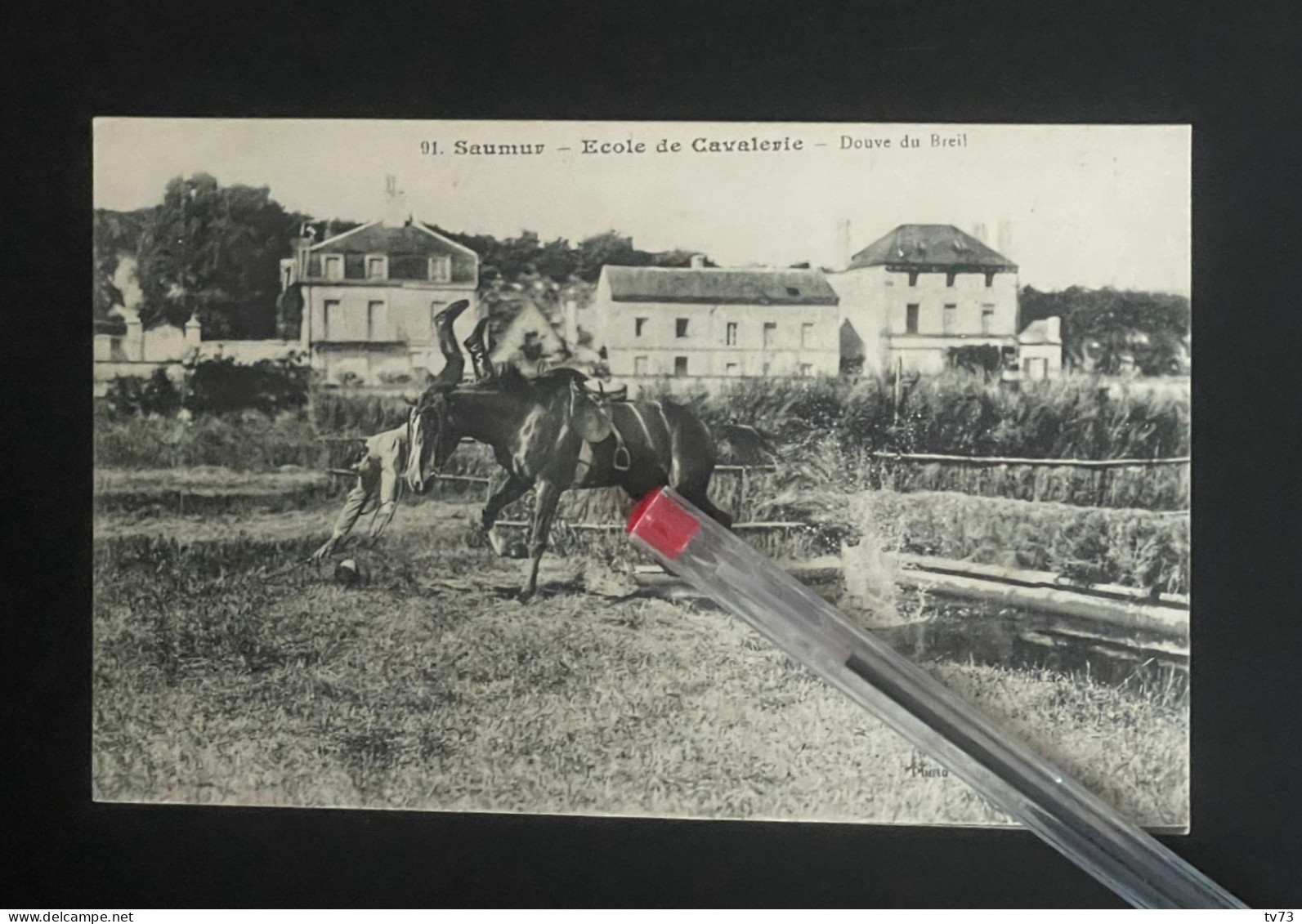 V175R - SAUMUR Ecole De Cavalerie Douve Du Breil - Maine Et Loire - équitation - Saumur