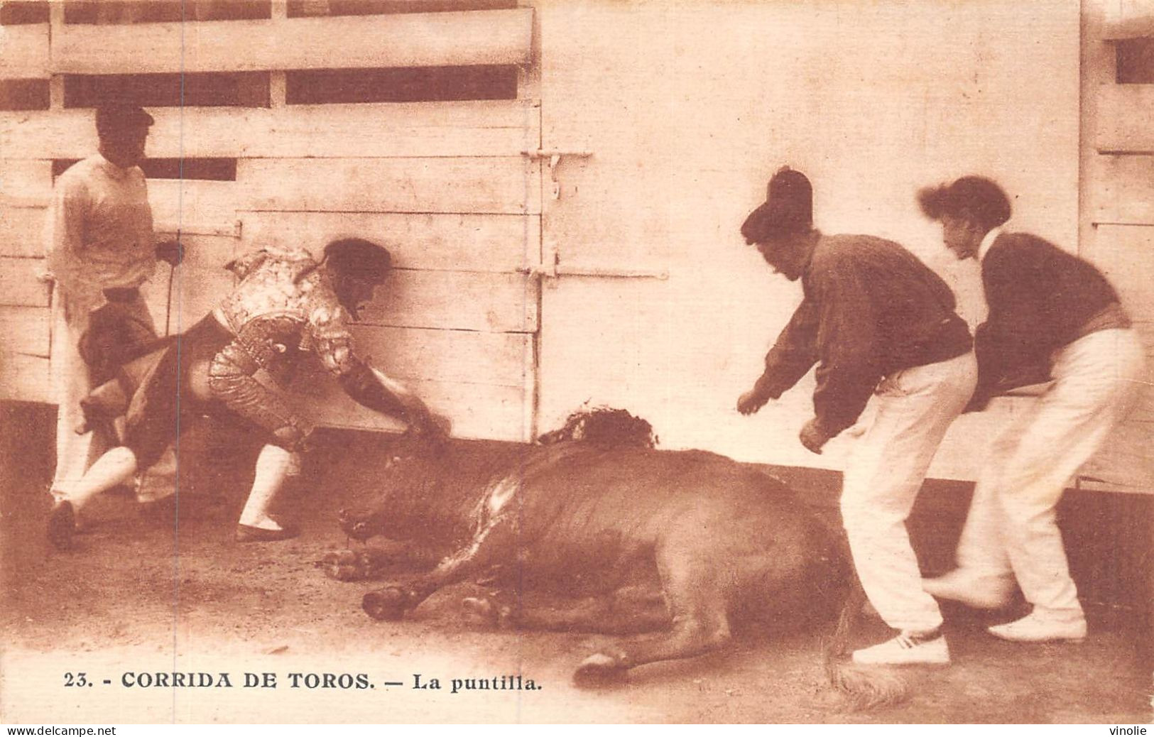 P-24-Mi-Is-2038 : CORRIDA DE TOROS. LA PUNTILLA - Corrida