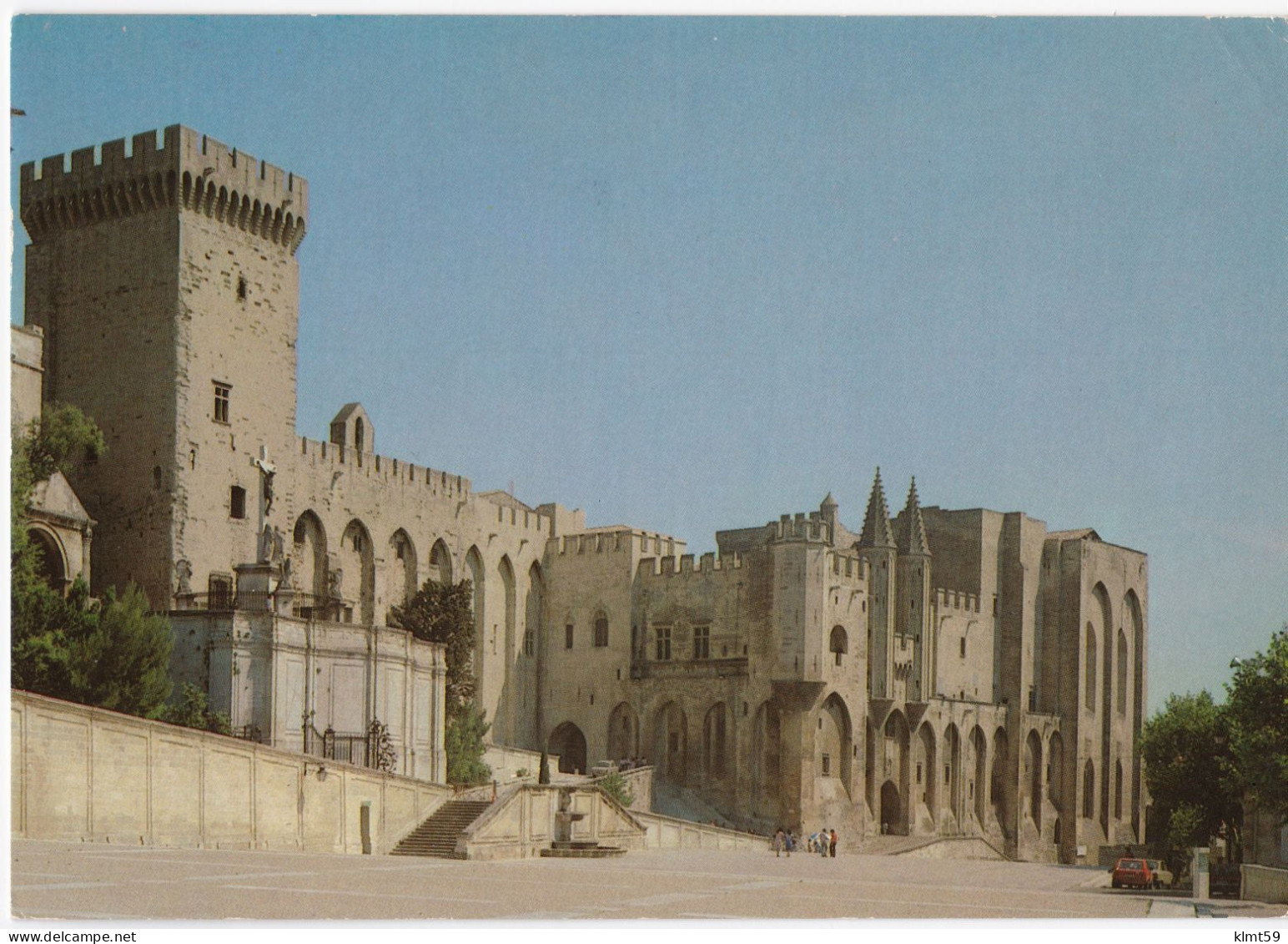 Avignon - La Cathédrale Et Le Palais Des Papes - Avignon (Palais & Pont)