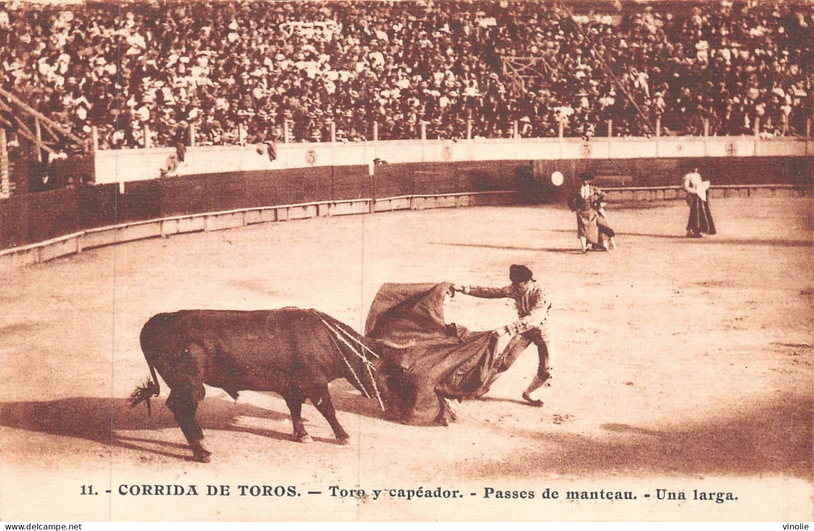 P-24-Mi-Is-2040 : CORRIDA DE TOROS. TORO Y PICADOR. PASSES DE MANTEAU. UNA LARGA - Corrida