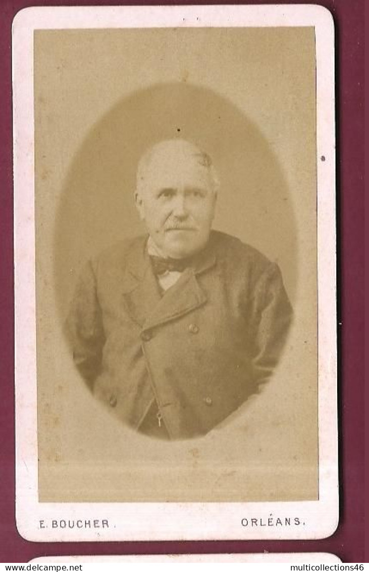 140524A - PHOTO ANCIENNE CDV E BOUCHER A ORLEANS LABO REMUS -  HOMME NOEUD PAPILLON EN MEDAILLON - Alte (vor 1900)