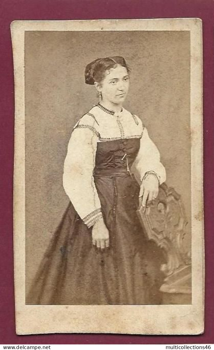 140524A - PHOTO ANCIENNE CDV HENRI BRISDOUX - Femme Chignon - Anciennes (Av. 1900)