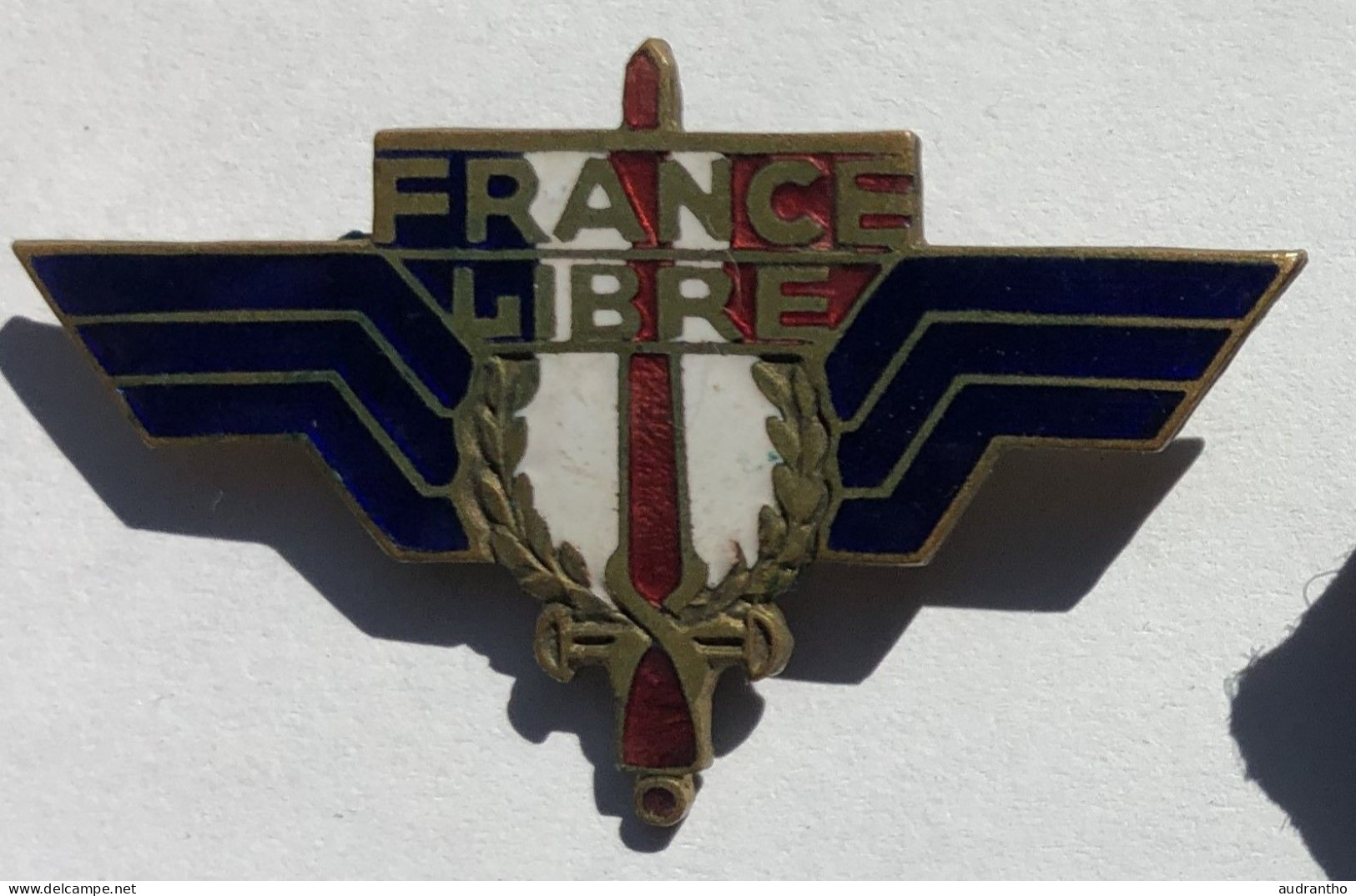 Bel Insigne Militaire WW2 - FRANCE LIBRE - Moustique - Numéroté 13206 + écusson FFL Croix De Lorraine - 1939-45