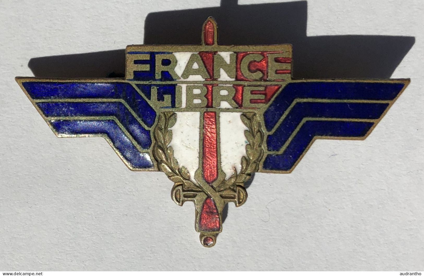 Bel Insigne Militaire WW2 - FRANCE LIBRE - Moustique - Numéroté 13206 + écusson FFL Croix De Lorraine - 1939-45