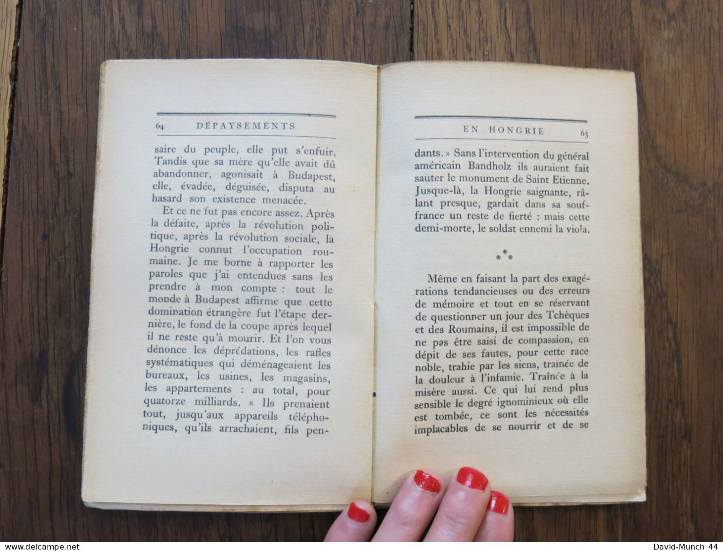 Dépaysements De Robert De Traz. Librairie Grasset, "Les Cahiers Verts"-29. 1923, Exemplaire Sur Vergé Bouffant Numéroté - 1901-1940