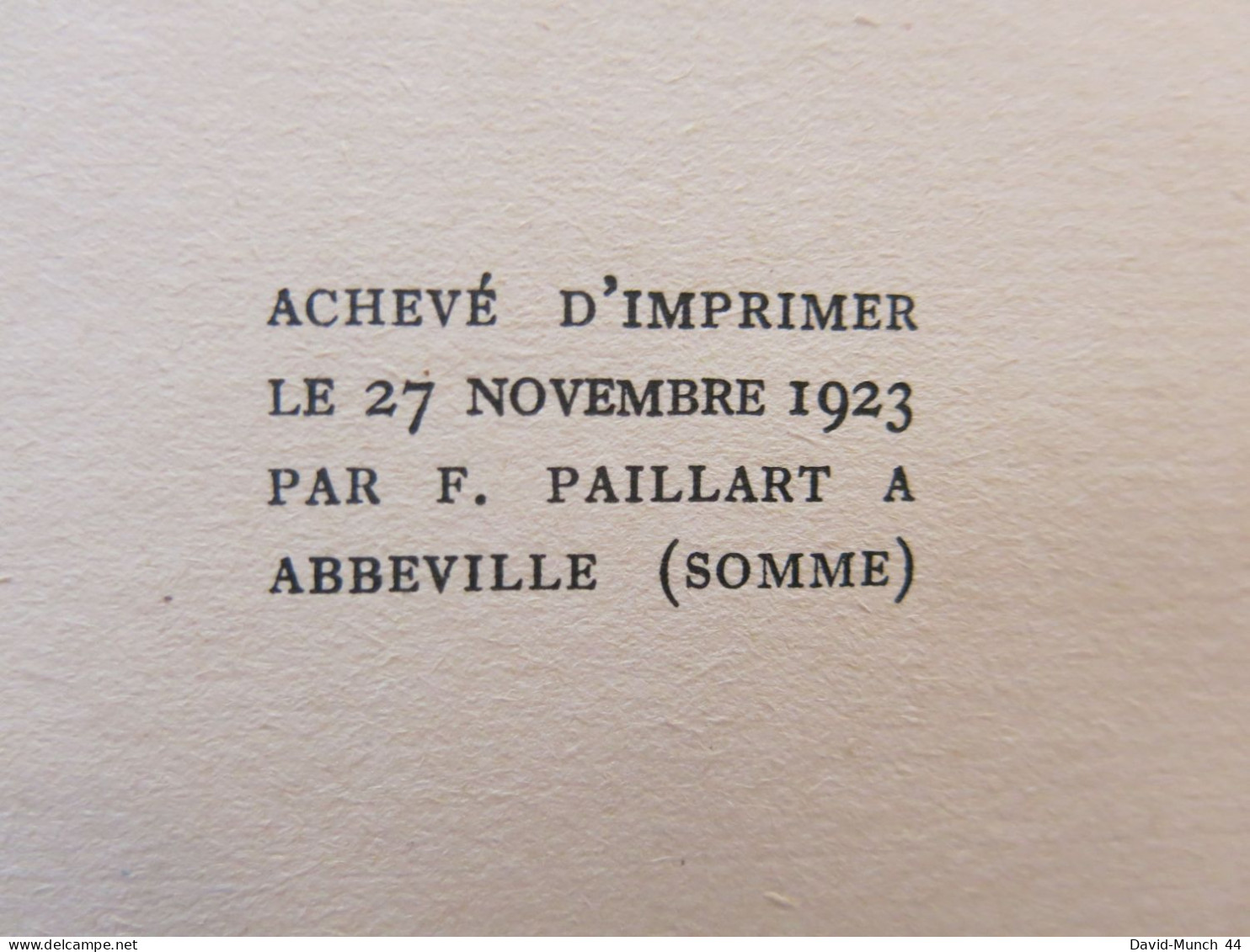 Dépaysements de Robert de Traz. Librairie Grasset, "Les cahiers verts"-29. 1923, exemplaire sur Vergé Bouffant numéroté