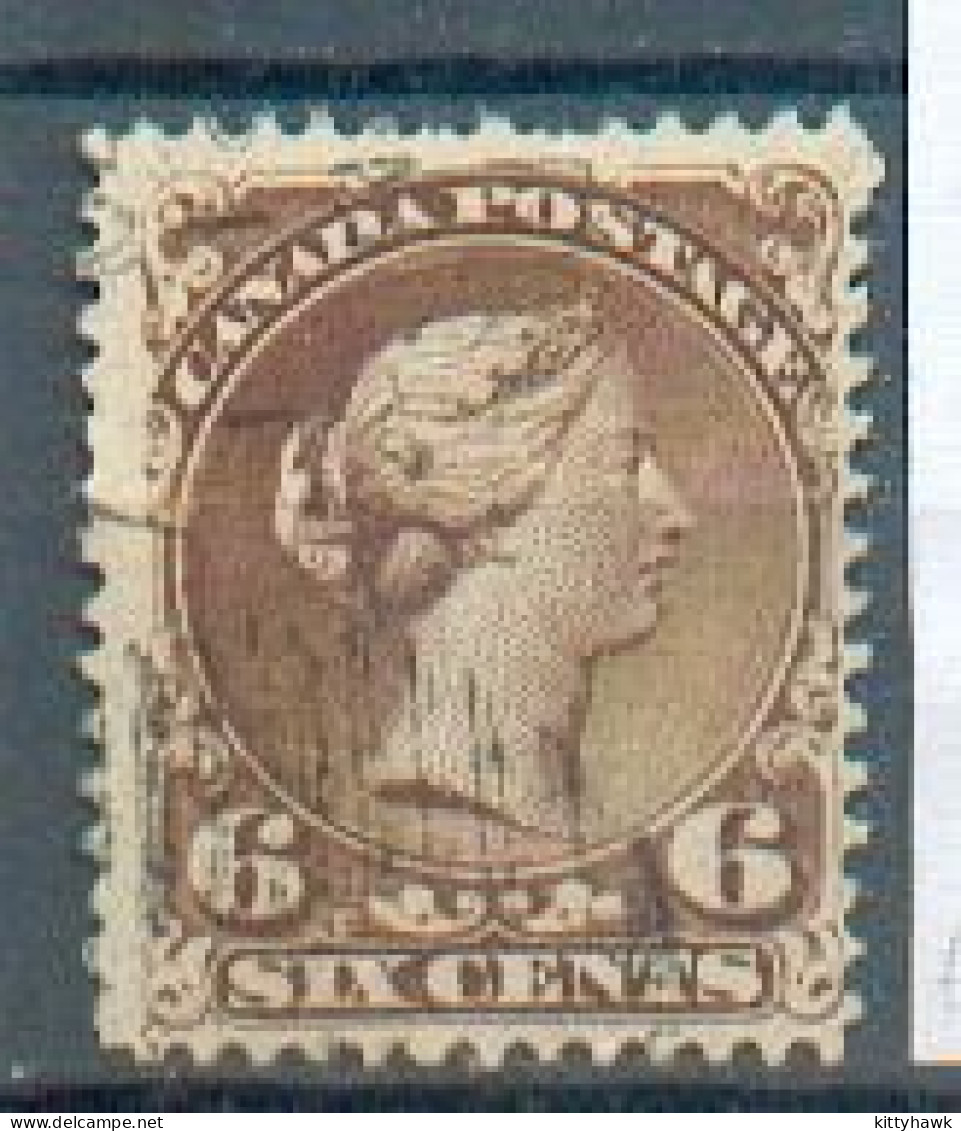 C 134 - CANADA - YT 23 ° Obli - Deux Dents Courtes Centre Haut - Used Stamps