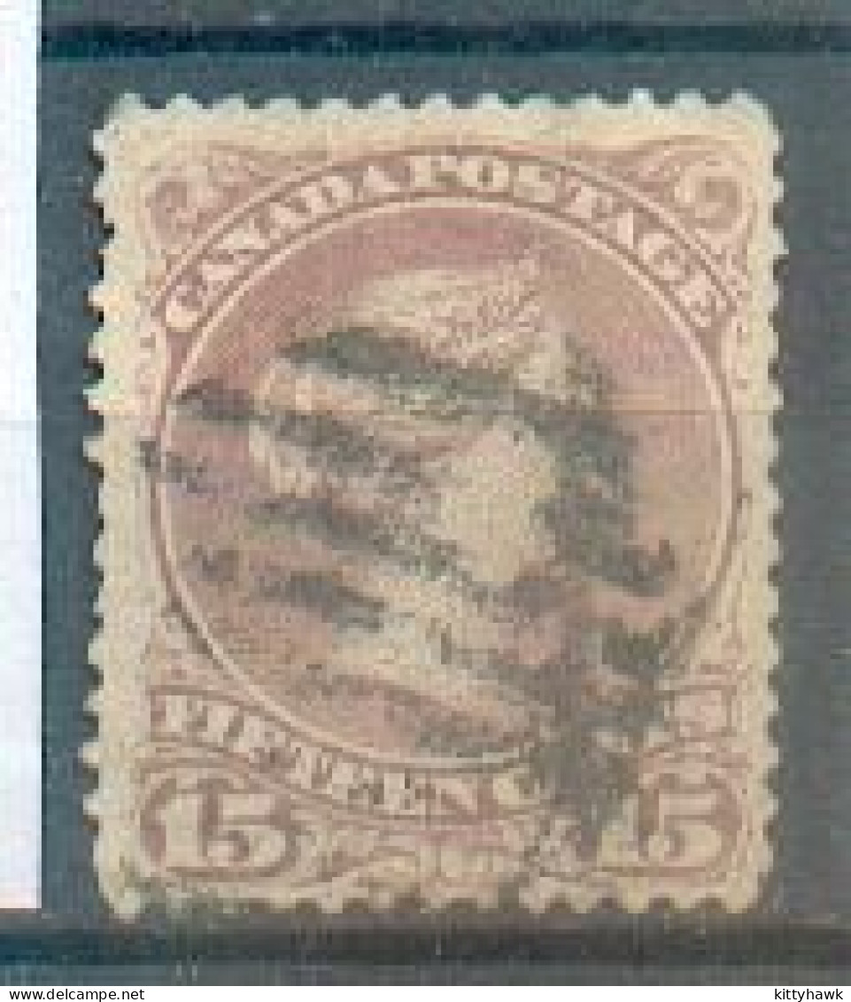 C 138 - CANADA - YT 26 ° Obli - Plusieurs Dents Courtes Centre Gauche - Used Stamps