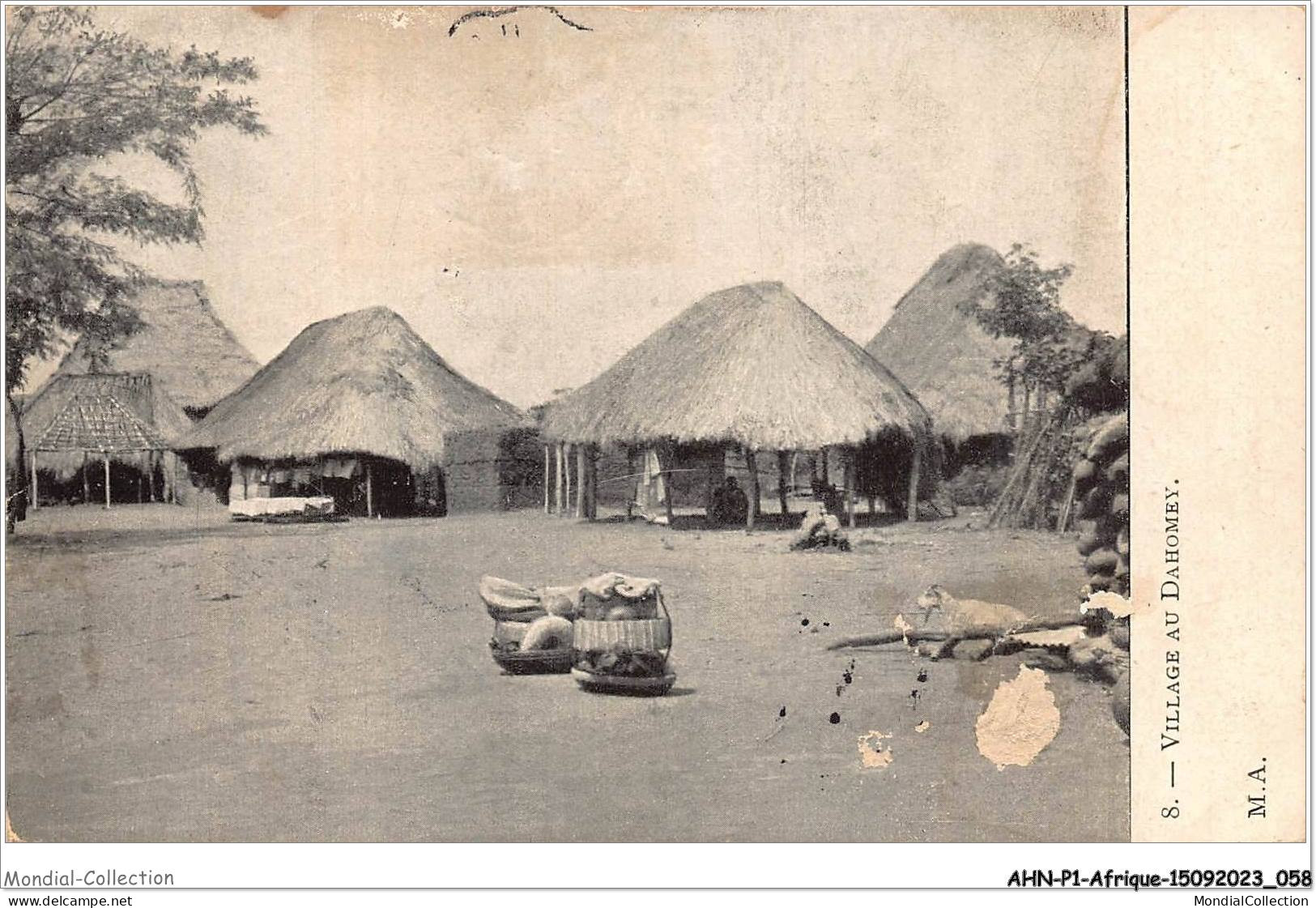 AHNP1-0029 - AFRIQUE - BENIN - Dahomey - Village Au Dahomey  - Benin