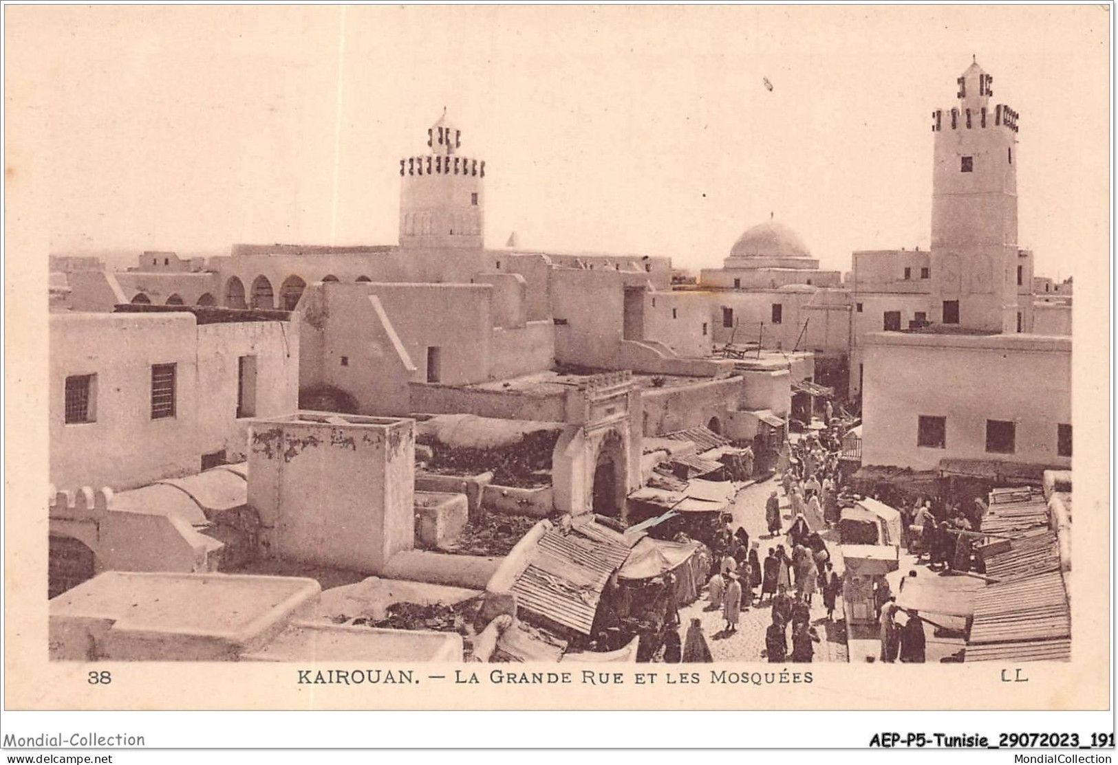 AEPP5-TUNISIE-0463 - KAIROUAN - LA GRANDE RUE ET LES MOSQUEES - Tunesië