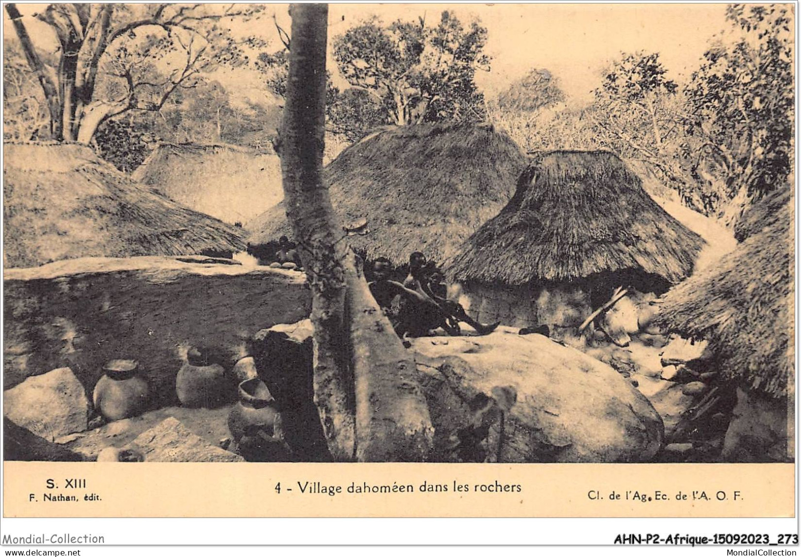 AHNP2-0264 - AFRIQUE - DAHOMEY - Village Dahoméen Dans Le Rochers  - Dahome