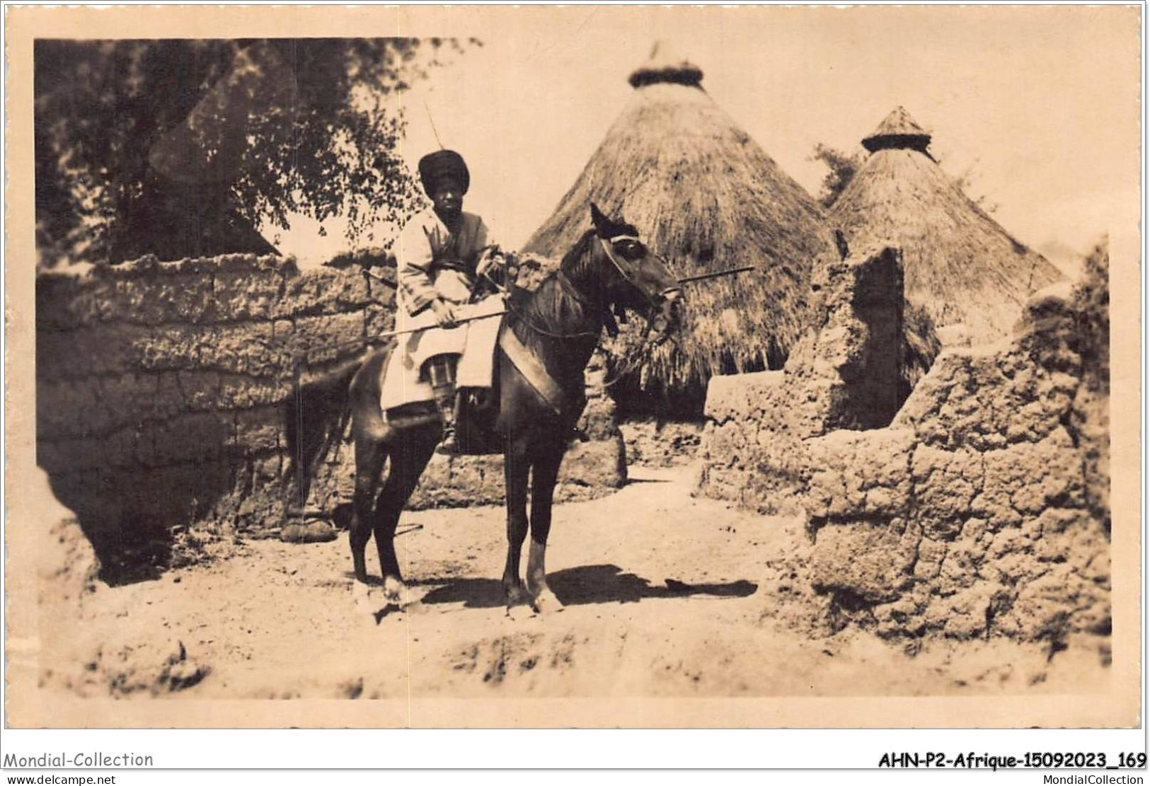 AHNP2-0212 - AFRIQUE - MALI - Chez Les Foulbés à Ngaoundére - Mali