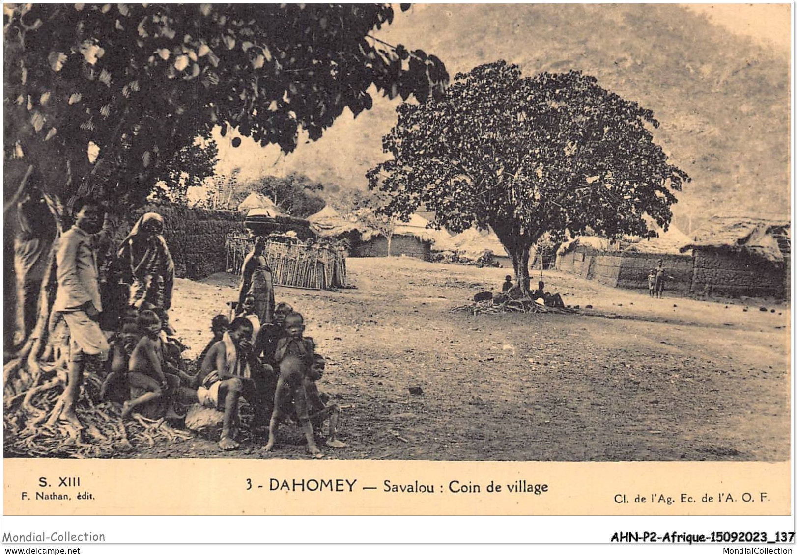 AHNP2-0196 - AFRIQUE - DAHOMEY - Savalou : Coin De Village - Dahomey