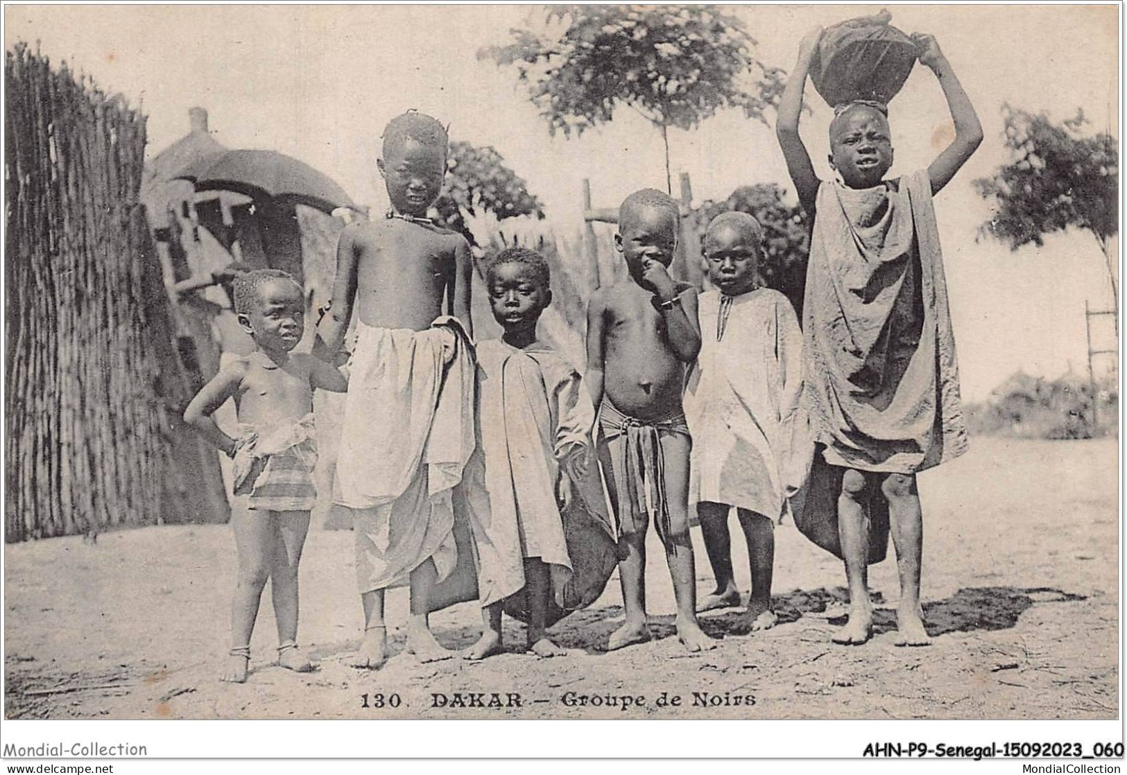 AHNP9-0996 - AFRIQUE - SENEGAL - DAKAR - Groupe De Noirs - Senegal