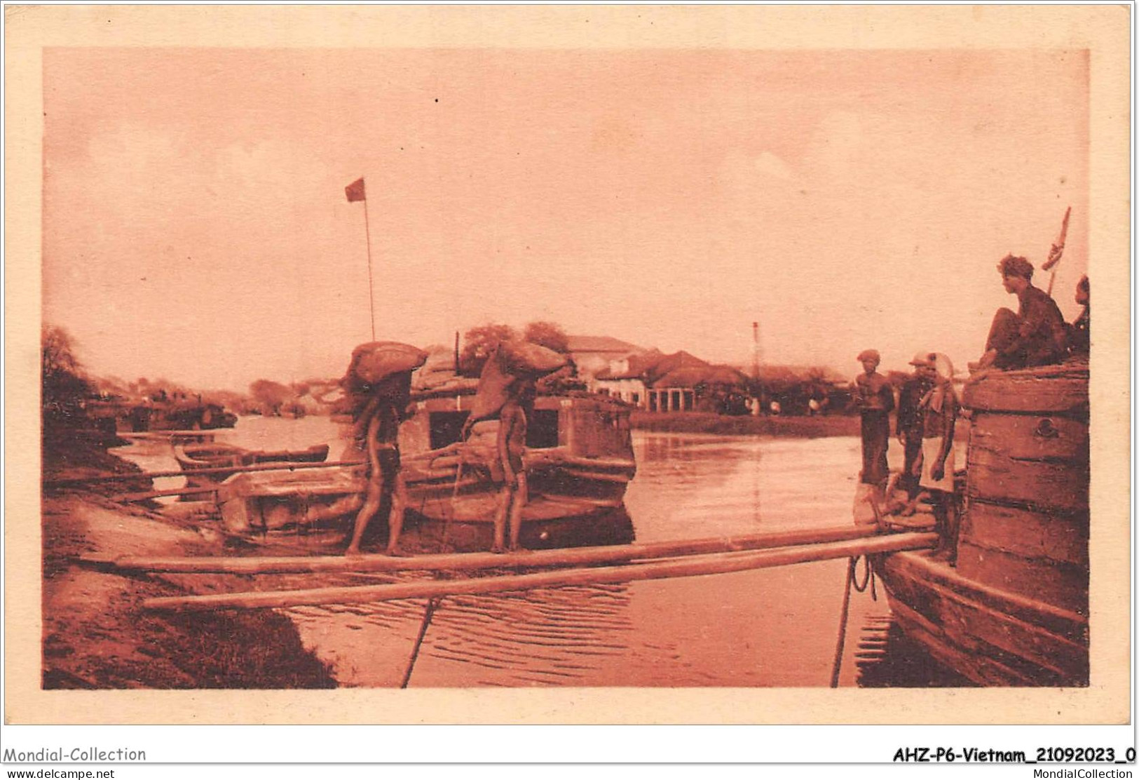 AHZP6-VIETNAM-0500 - CHOLON - CHARGEMENT DU RIZ A BORD DES JONQUES CHINOISES - Viêt-Nam