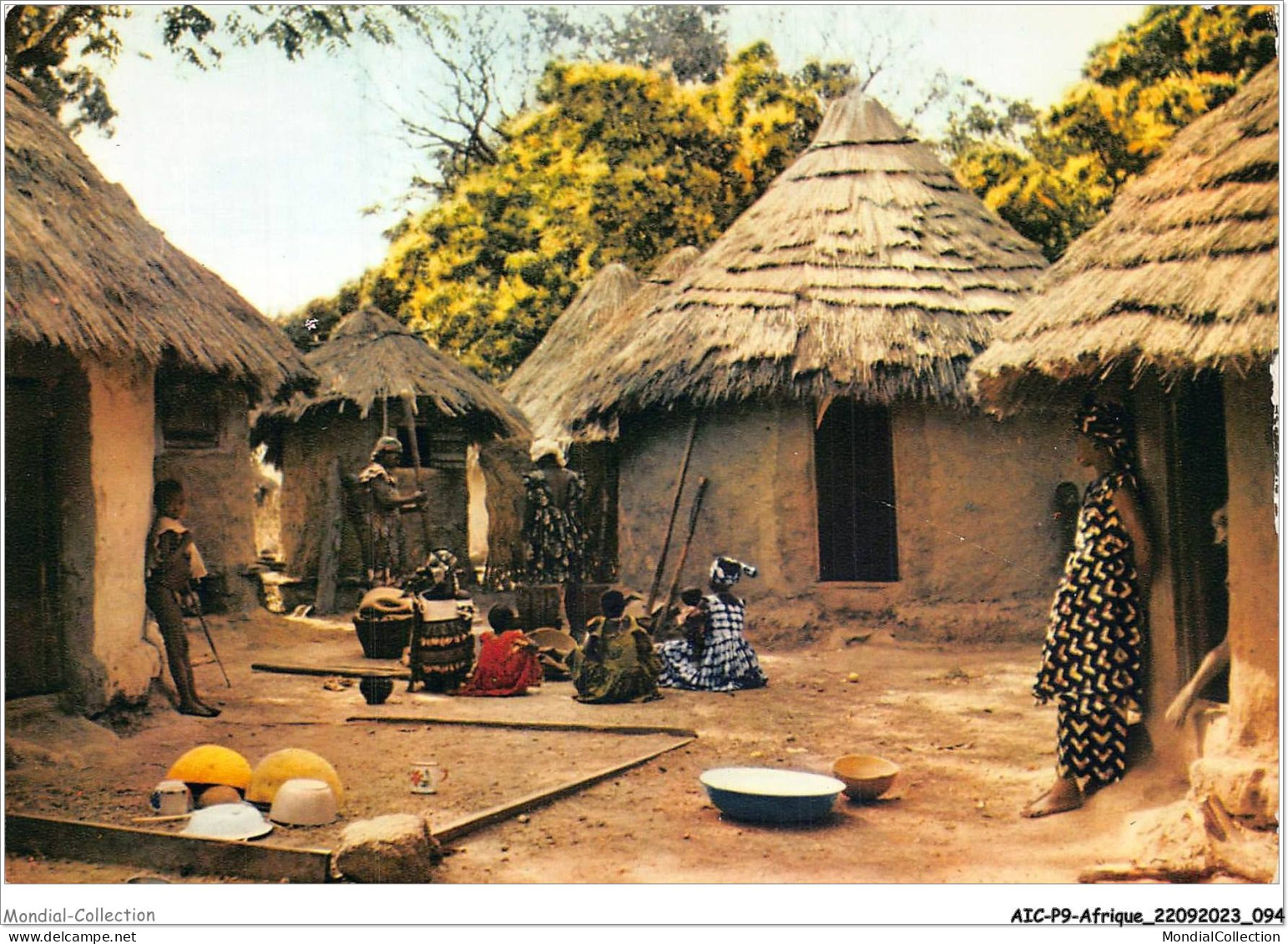 AICP9-AFRIQUE-1011 - L'AFRIQUE EN COULEURS - Village Africain - Zonder Classificatie